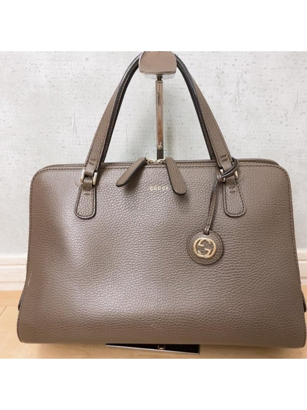 Gucci Shoulder Bag 2-Way Gray - Picture 2 of 12